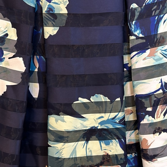 Vince Camuto Cocktail dress, size 4. Never worn. NWOT. - Picture 2 of 13